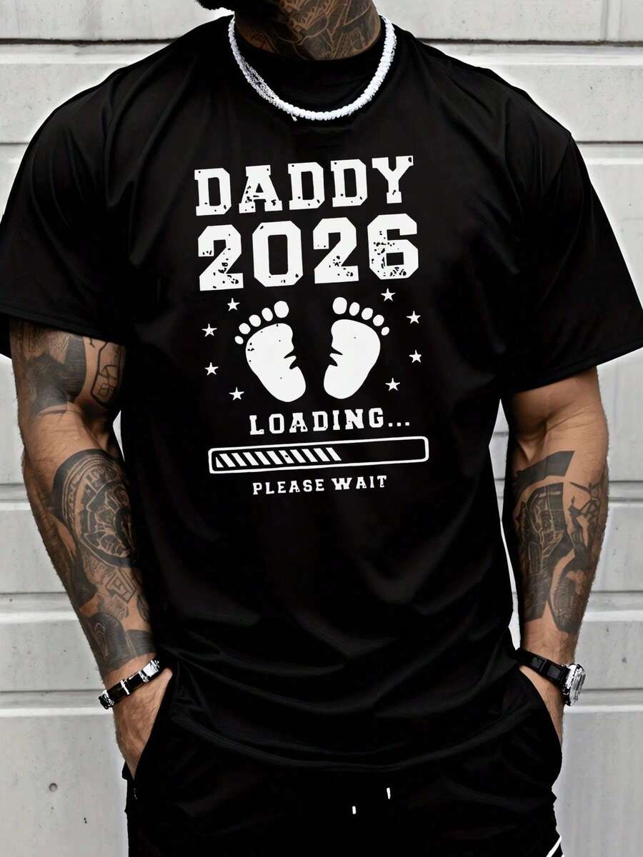 Camiseta de Moda Casual para Hombre con Estampado de Huella de Bebé y Barra de Carga "Papá 2026 Loading" - Ropa Casual para Futuros y Nuevos Papás - Regalo para las Fiestas - Estilo Urbano V - Negro - Ver 1
