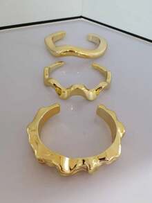 CCB Gold-Plated Asymmetrical Wavy Open Bangle Set, Vintage Women's Bracelet - Gold - View 5