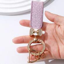1 pieza Llavero de coche creativo con strass, estilo francés, anillo de llave de coche, colgante de mariposa con herrajes, adorno colgante exquisito, llavero versátil para mujeres - Llavero con incrustaciones de diamantes - Ver 4