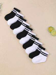 10/5雙黑白條紋設計嬰兒休閒襪，柔軟舒適透氣親膚，男女嬰兒皆適用，四季可穿，0-36個月新生兒與幼兒日常穿著或禮物首選 - 黑與白 - 查看 10