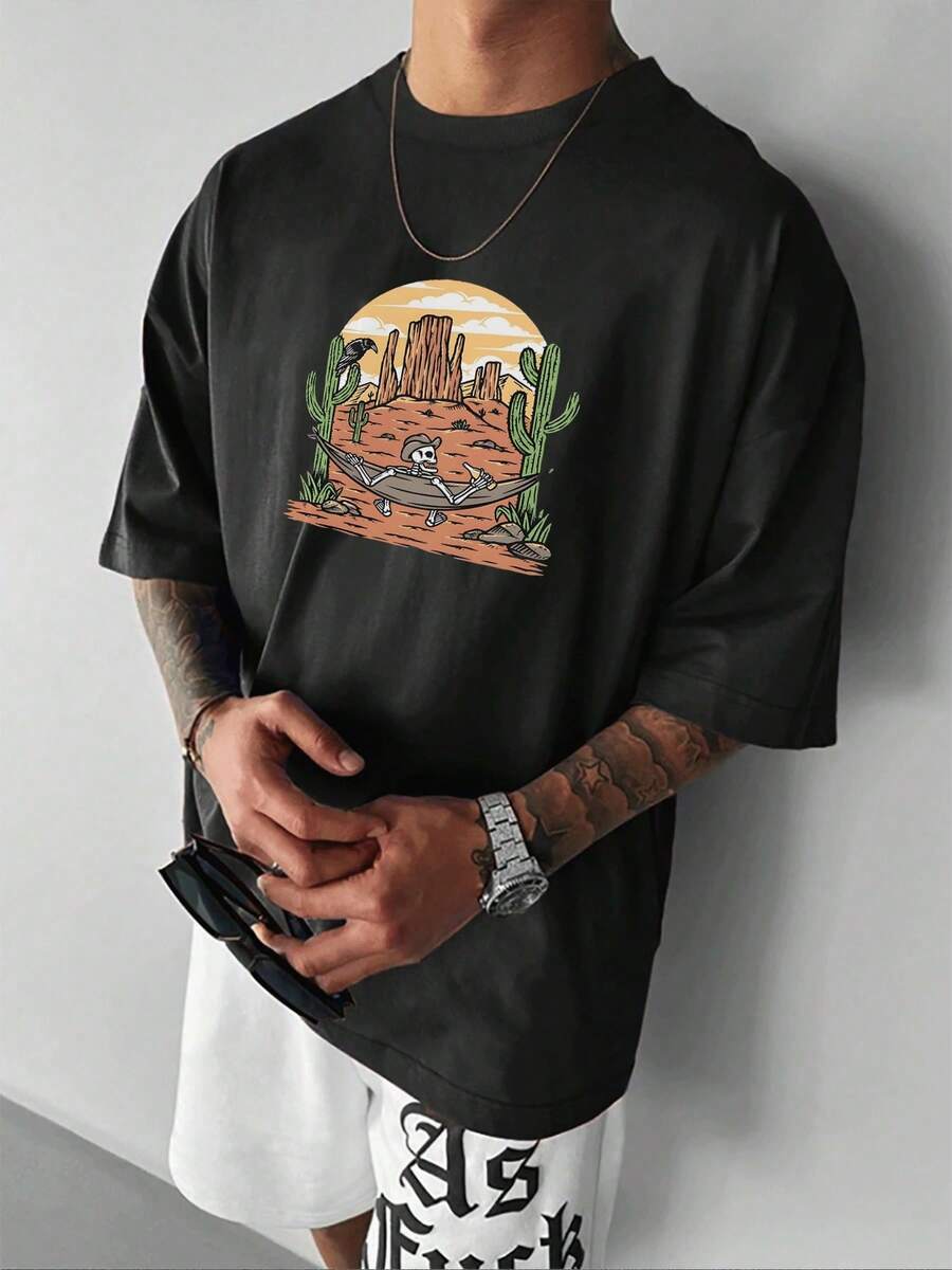 Skeleton Relaxed In A Hammock Among Cacti With A Desert And Rock Background Under A Warm Sky Evoking Peace And Adventure. Men's T-Shirt, 100% Cotton, 0EAU - 黑色 - 查看 1