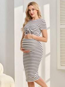 xuehuamaoyi02 GentleRue Maternity Vestido de enfermería casual y cómodo de manga corta para mujer - Blanco y Negro - Ver 5