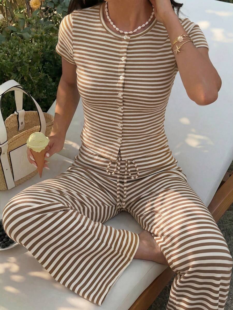 HoloChill 女款休閒拼色條紋套裝，2026夏季新品，綁帶背心上衣搭配鬆繩，多功能口袋長褲，2件套，女款夏季穿搭，派對穿著，海灘度假穿著，外出穿著，優雅女款套裝，海灘度假穿搭，休閒女款穿搭，世界盃，舞會，奢華，日，足球，秋季服飾