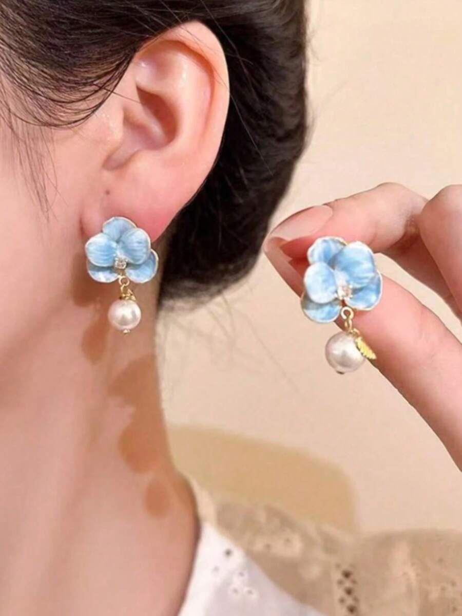 1對時尚飄逸優雅花朵造型合金耳環，適合女性日常配戴