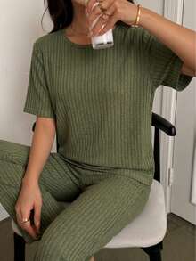 女士纯色竖条纹短袖上衣和阔腿裤两件套，舒适宽松，高腰设计，抗皱，四季皆宜，休闲睡衣套装 - 橄欖綠 - 查看 9
