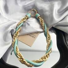 Lanyard pentru telefon cu curea de încheie pe încheietură din piele PU și lanț auriu, stil Ins, pandantiv fashion versatil și portabil, accesoriu premium rafinat de nișă pentru exterior, anti-pierdere, curea pentru cameră CCD, charm pentru geantă, breloc pandantiv, unisex - Multicolor - Vizualizare 14