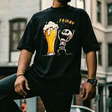 Esqueleto celebrando con cerveza grande y texto FRIDAY Camiseta de manga corta para hombre Estilo urbano & fiesta Camiseta para hombre - Negro - Ver 1
