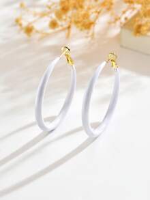 1 Pair Vintage Exaggerated Unique White Oil Drip Large Hoop Earrings, Minimalist Versatile Geometric Large Hoop Oil Drip Earrings Suitable For Women's Daily, Vacation, Party Wear - White - View 4