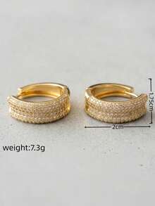 CHICAT Anting-anting Lingkaran Lebar Berlapis Emas untuk Wanita, Anting-anting Lingkaran Bertabur Batu Zirkonia Kubik, Perhiasan Fashion Berkilau yang Dipersonalisasi, Cocok untuk Pemakaian Sehari-hari dan Pesta, Pilihan Hadiah yang Sempurna - Anting Emas Berbentuk Oval U - View 7