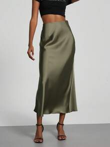 Elegant Textured Satin Midi Skirt That Flatters The Figure. - Army Green - View 1