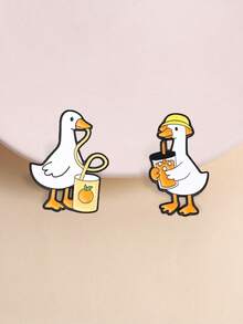 2pcs Summer Juice Goose Enamel Pin Set, Cute Drinking Duckling Matching Brooch, Fun Accessory For Kids & Adults, Perfect Gift Idea - Multicolor - View 2