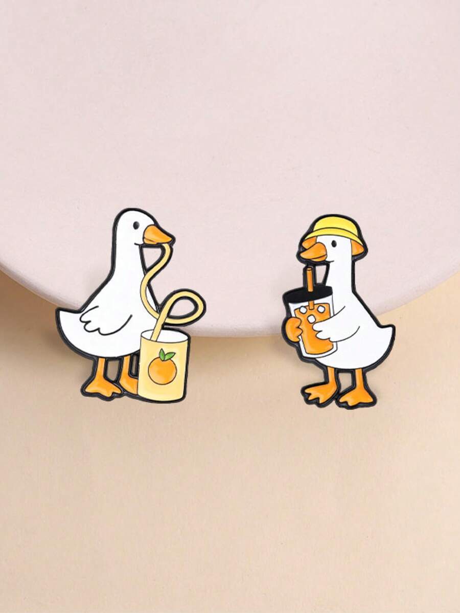 2pcs Summer Juice Goose Enamel Pin Set, Cute Drinking Duckling Matching Brooch, Fun Accessory For Kids & Adults, Perfect Gift Idea
