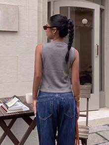 Top de tirantes de punto acanalado gris para mujer, top corto sin mangas con cuello en V y botones, prenda de punto para capas de primavera/verano - Gris - Ver 11