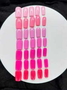 Zysa 10片裝高品質方形手工穿戴式假指甲 粉裸色短甲 Y2K風格 夏季美甲 日常佩戴 畢業旅行 假期禮物 適合派對、音樂節與開學季 - 淺粉色 - 查看 2