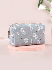 1PC Exquisite Fresh Floral Pencil Case, Creative Design With Different Flower Patterns, Large Capacity Pencil Case Easy To Carry, Suitable For Back To School Season, School Supplies - Multicolor - View 4