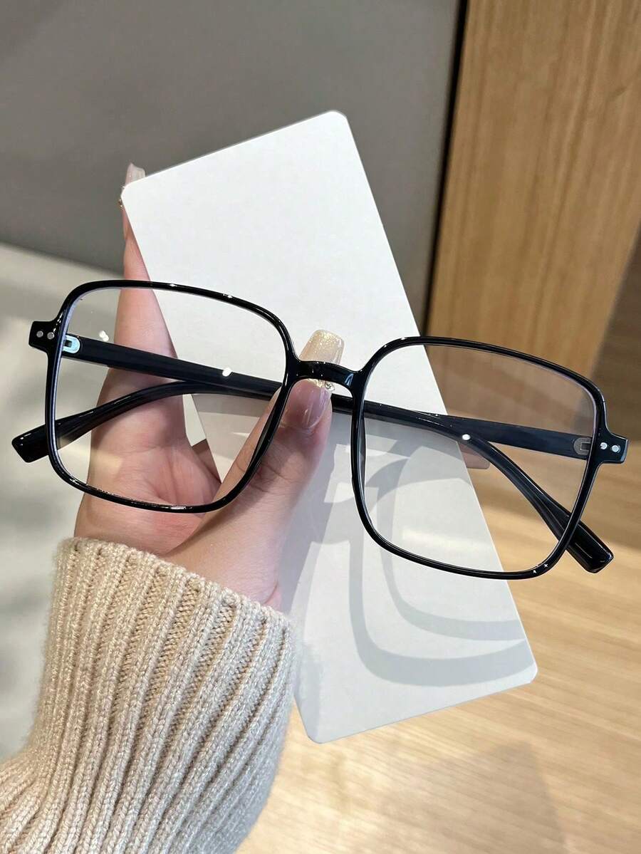 Un par de gafas de estilo retro con montura plana y tamaño grande para mujeres, adecuadas para uso diario, decoración de fiestas, trabajo en computadora y juegos de computadora. - transparente - Ver 1