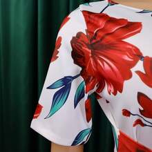 Soleil Women's 2026 New Style Elegant Lace-Up Plus Size Short Sleeve Flared Dress - White Background With Red Flowers - View 8