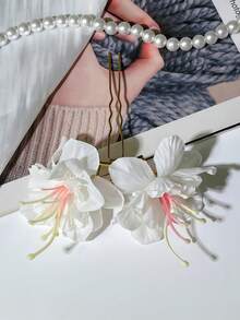 Women's Fashion Sweet Elegant Colorful Hydrangea Artificial Flower U-Shaped Hair Clip Hair Accessory Headpiece Suitable For Daily Wear, Home, School, Beach, Vacation, Work, Commute, Party, Holiday, Birthday Gift, Back To School Season, Preppy Style, New Year, Valentine's Day, Mother's Day Gift, Wedding Season, Bride, Music Festival, Spring, Summer, Autumn, Winter,Clips For Hair - Multicolor - View 3