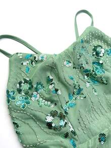 UNITHORSE [Random Cut] V-Neck Sexy Beaded Front Backless Elegant Party Dress - Green - View 4