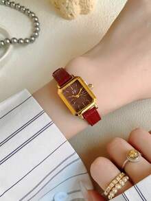Roman Numeral Oval Full Rhinestone Watch For Women, Fashionable High-End Quartz Movement Versatile Wristwatch, 1pc - Red - View 5