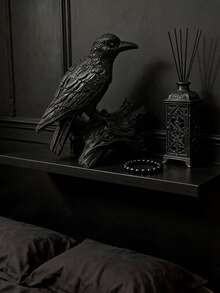 1pc Black Crow Statue Gothic Crow Figurine, Resin Material Black Bird Sculpture With Tree Stump Base, Realistic Carved Feather Details, Dark Aesthetic Witch Theme Home Decor, Suitable For Desk, Mantel, Fireplace Shelf Decoration, Unique Gift, Collectible - 1 Wooden Stake Crow - View 8