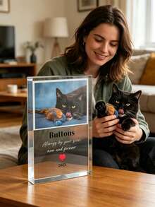 Plăcuță comemorativă personalizată din acrilic cu fotografie de animal de companie, ramă foto din acrilic pentru animale de companie, un suvenir personalizat pentru animalele de companie iubite. Poate fi gravată liber cu fotografii prețioase și mesaje personalizate ale pisicilor și câinilor iubiți, capturând momentele calde petrecute cu prietenii blănoși în material acrilic transparent și durabil. Decorațiune de interior, potrivită pentru living, dormitor, birou și alte diverse scene - Multicolor - Vizualizare 2