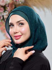 1 قطعة حجاب إسلامي نسائي بلون موحد بتصميم بسيط متعدد الاستخدامات مزين بالراينستون، حجاب سهل الارتداء سريع، حجاب بلون موحد بتصميم بسيط كاجوال أنيق كلاسيكي متعدد الاستخدامات، وشاح شيفون مزين بالراينستون مع بطانة داخلية وقبعة تحتية الكل في واحد، مادة شيفون ناعمة، قماش مريح وقابل للتنفس، مناسب للارتداء اليومي - أخضر داكن - مشاهدة 3