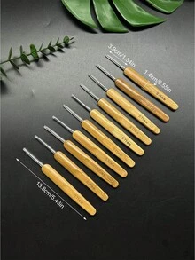 10件組竹製鉤針套組，0.5mm & 0.75mm 細鉤針附保護帽，母親節手工禮物，蕾絲配件與家居裝飾DIY手工藝 - 碳化鐵頭鉤針 - 查看 10
