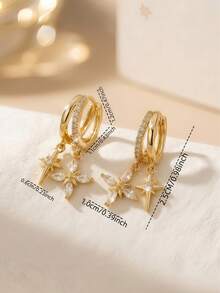 1 Paar goldene doppellagige C-förmige Kreuz-Stern-Hängeohrringe, elegante exquisite mit kubischem Zirkonia besetzte Huggie-Ohrringe, geeignet für den täglichen Gebrauch von Frauen, Partys, Dates und als Geschenk - Sternanhänger-Ohrringe - Übersicht 3