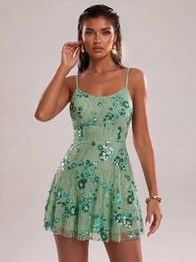 UNITHORSE [Random Cut] V-Neck Sexy Beaded Front Backless Elegant Party Dress - Green - View 3