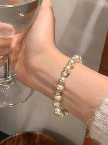 1件女性高級仿珍珠手鍊，輕奢小眾百搭優雅珠飾手環，時尚極簡手鍊 - 卡其色 - 查看 6