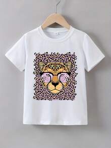 Camiseta de manga corta para niñas de 5 a 14 años con estampado gráfico de cara de leopardo - Diseño divertido y elegante que presenta un leopardo con gafas de sol rosas rodeado de manchas m - Negro - Ver 1