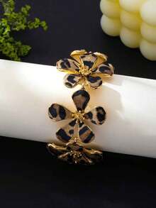 1pc Premium Leopard Print Floral Bracelet, Light Luxury 5-Petal Flower Design, Adjustable 3D Petal, Hot Girl Style, Unique Niche Bangle For Women, Party & Daily Versatile - Brown - View 3