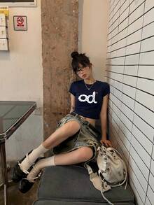Y2K辣妹風波點字母愛心印花短版短袖T恤 女款海軍藍修身露腰上衣 美式極簡休閒風 - 藏青色 - 查看 4