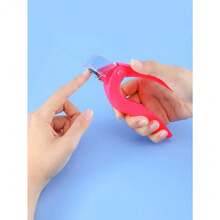U-Shaped Nail Clipper - Pink - View 3