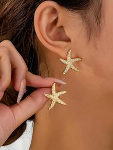 1pc Minimalist Fashion Gold Starfish Stud Earrings - Yellow Gold - View 2