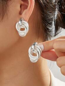 1 Pair Of Multi-Layer Knot Earrings In Gold Tones. Twisted Button Design For Women. - 02 - 查看 1