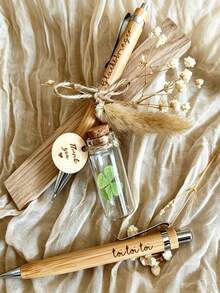 [Customized]2pcs Customized Bamboo Ballpoint Pen Set With Eternal Flowers, Engravable Name, Perfect Gift For Graduation, Christmas And Teacher's Day, Suitable For All Four Seasons - Sets - View 3