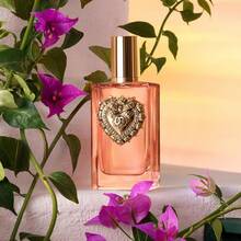 Dolce & Gabbana Devotion 女士浓香水喷雾 EDP 香水 1.7盎司/50毫升 3.3盎司/100毫升 持久留香 奢华优雅 女友 妻子 母亲 朋友 生日 毕业派对 旅行 露营 户外 学校 校园旅行 节日 周年纪念 秋季 万圣节 秋季造型 D&G SimpleLuxe 简约时尚 - EDP 強效 - 查看 7