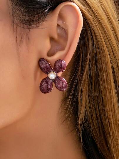 1 pieza Pendientes de botón con flor de cuatro pétalos vintage refrescante de verano, pendientes vintage de material de aleación adecuados para uso diario de mujeres, fiesta nocturna, uso en vacaciones, accesorios para orejas