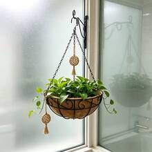 Juego de 2 macetas colgantes montadas en la pared, diseño de artesanía de hierro, estructura de cesta de malla semicircular de 10/12 pulgadas, forro de cesta colgante, adecuado para interiores/exteriores, balcón y jardín, para flores, verduras, plantas de interior/exterior, diversas decoraciones con temas festivos - cesta colgante - Ver 5