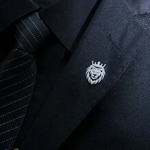 1 件不锈钢狮子图案胸针，男士休闲配饰，派对装，新郎婚礼套装，生日礼物别针，用于衣服包饰学校 Kpop 背包教师用品包饰可爱办公室配饰衬衫夹克珠宝圣诞节万圣节秋冬配饰，适合青少年、青年、男士、休闲、户外、运动、度假、毕业礼物、生日、日常穿着衣服别针有趣的教师礼物 - 彩色 - 查看 9