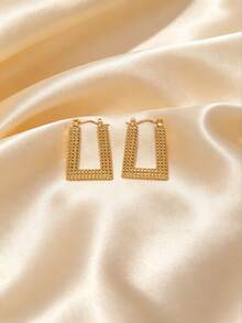 1 Pair Gold Stainless Steel Minimalist Elegant Women's Earrings, Fashionable Elegant Design Suitable For Daily, Work, Afternoon Tea, Exuding A Refined Aura, Essential Minimalist Square Accessory - Gold - View 2