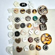6/12/24/38/52/66/75Pcs Mixed Cute Button Set Brown Heart-Shaped Star-Shaped Round Buttons, Suitable For Sewing Crafts Handmade Projects Plastic Sewing Buttons Handmade Materials Decoration Accessories Sewing Small Buttons - Multiple Styles - View 2