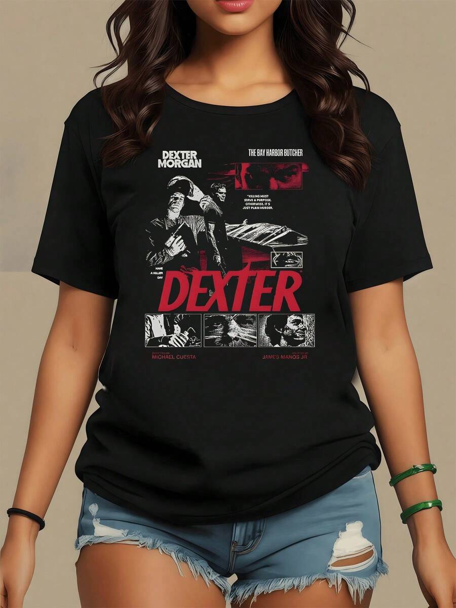 Representación gráfica de justicia vigilante y misterio urbano que simboliza el control sobre el caos en esta camiseta de mujer - Negro - Ver 1