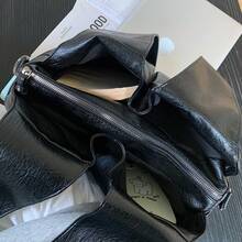 Hydration Bag - Black - View 3