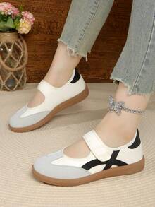 Zapatillas Mary Jane de color bloque beige para mujer con cierre de gancho y bucle, suela blanda, zapatos planos casuales de skate - Beis - Ver 4
