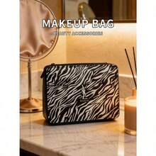 Yves Saint Laurent Tas Kosmetik Motif Zebra, Cocok untuk Penggunaan Sehari-hari, Dengan Nuansa Mewah, Multifungsi, Mudah Dibawa, Tas dengan Resleting, Dapat Digunakan untuk Menyimpan Sampel dan Kebutuhan Sehari-hari, Cocok untuk Penggunaan Sehari-hari, Kerja, Perjalanan dan Sekolah -HADIAH-15 - Hitam dan Putih - View 3