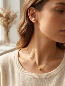 RAYQUEEN Minimalist Stainless Steel Perforated Small Heart-Shaped Fashion Versatile Heart Necklace And Stud Earrings Set Jewelry For Women, Suitable For Daily Wear - Gold - View 2
