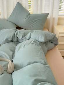 Blue And White Colorblock Washed Polyester Skin-Friendly 3 PiecesDuvet Cover Set - Mint Green - View 3